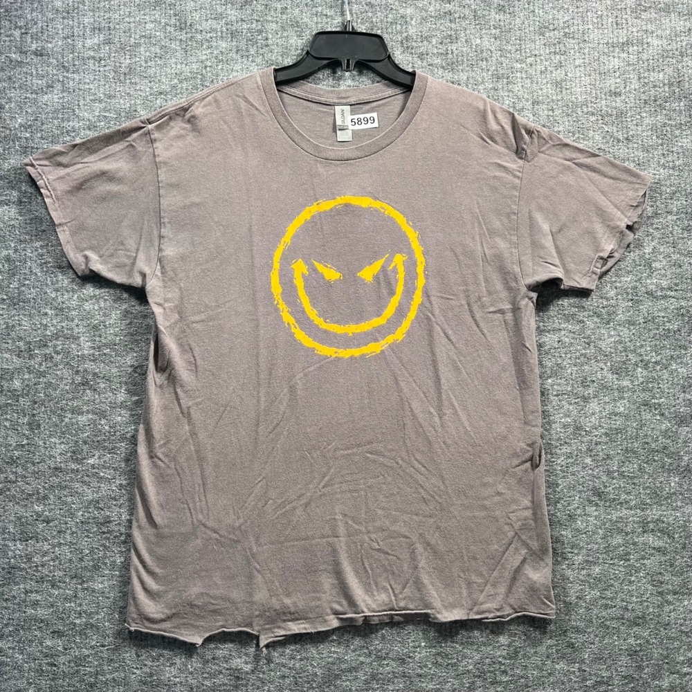 Gildan Heavy Cotton Distressed Evil Smiley Face Graphic T-Shirt Brown Large